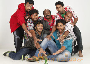 Kadhal Vazhakku Movie Stills photo 17