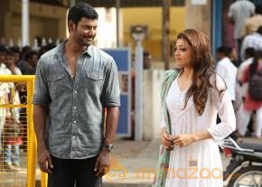 Kajal in Paayum Puli Tamil Movie Stills photo 10