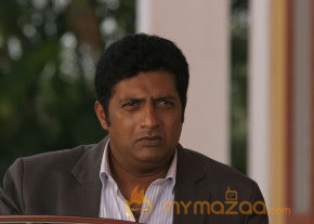 Kalavadiya Pozhuthugal Movie Stills photo 7