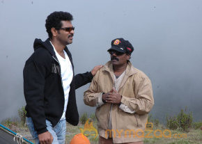 Kalavadiya Pozhuthugal Movie Stills photo 2