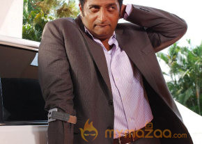 Kalavadiya Pozhuthugal Movie Stills 