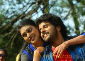 Kalyani Nair in Puthusa Naan Poranthen Movie Stills photo 8