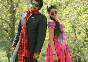 Kalyani Nair in Puthusa Naan Poranthen Movie Stills photo 10