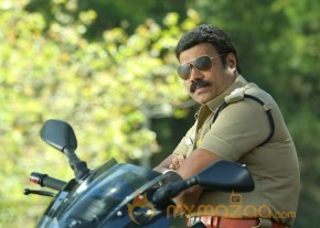 Kalyani Nair in Puthusa Naan Poranthen Movie Stills