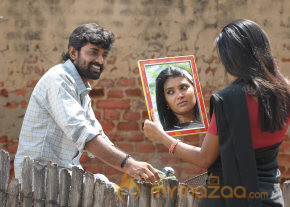 Karisalpattum Gaathinagarum Movie Stills photo 27
