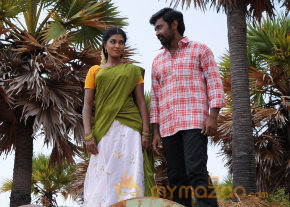 Karisalpattum Gaathinagarum Movie Stills photo 5