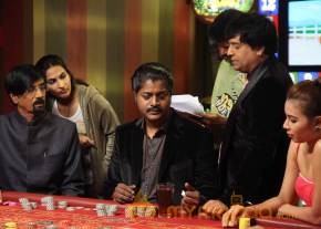 Karthik-Vai Raja Vai Movie Stills photo 8