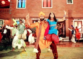 Kola Kolaya Mundhirika Movie Stills photo 15