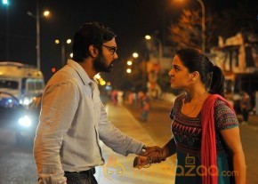 Maalai Nerathu Mayakkam Tamil Movie Photos photo 7