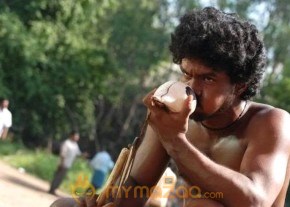 Maathiyosi Movie Stills photo 12