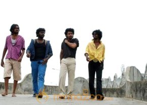 Maathiyosi Movie Stills photo 13