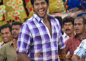 Madha Gaja Raja Movie Stills  photo 17