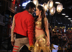 Madha Gaja Raja New Movie Stills  photo 8
