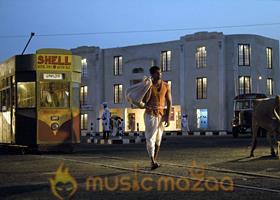 Madrasapattinam Working Stills photo 28
