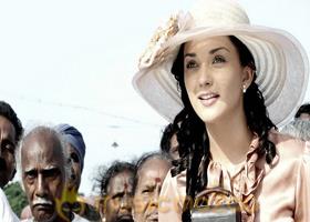 Madrasapattinam Working Stills photo 22