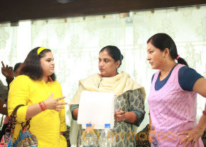 Malini 22 Palayamkottai Movie Working Stills  photo 5