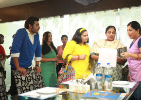 Malini 22 Palayamkottai Movie Working Stills  photo 33