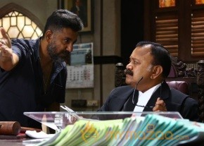 Manithan Movie Stills photo 4