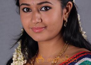 Manthrikan Movie Stills photo 14