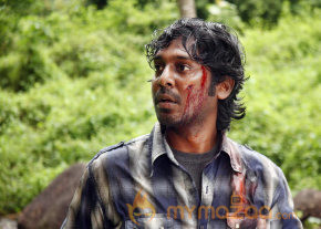 Mathil Mel Poonai Movie New Stills photo 3