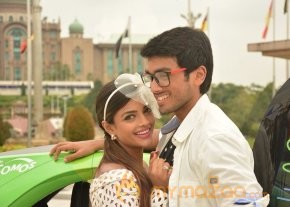 Meen Kuzhambum Mann Paanaiyum Movie Stills photo 9