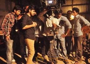 Metro Movie Onlocation Stills photo 12