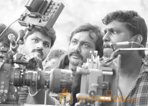 Metro Movie Onlocation Stills photo 6
