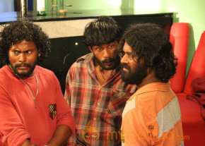 Moodar Koodam Movie Stills  photo 7