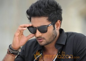 Mosagallaku Mosagadu Movie New Pics photo 8
