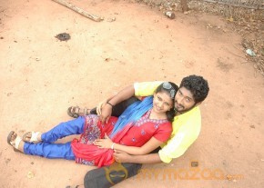 Mouna Mazhai Movie Stills  photo 4