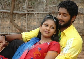 Mouna Mazhai Movie Stills  photo 22