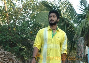 Mouna Mazhai Movie Stills  photo 26
