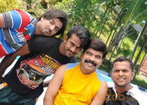 Naalu Perum Romba Nallavanga Movie Stills  photo 14