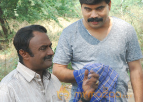 Naalu Ponnu Naalu Pasanga Movie Shooting Spot Stills  photo 23