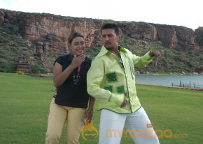 Naan Chathriyan Movie Stills  photo 28