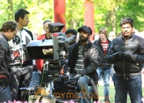 Nanban Movie Stills photo 15