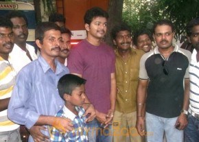 Nanban Movie Stills photo 12