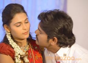 Nee En Uyire Movie Stills   photo 40
