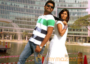 Nee En Uyire Movie Stills   photo 39