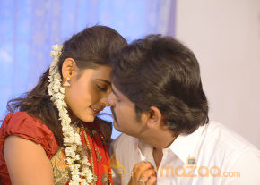 Nee En Uyire Movie Stills   photo 7
