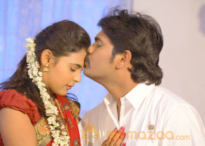 Nee En Uyire Movie Stills   photo 4