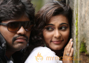 Nee En Uyire Movie Stills   photo 2