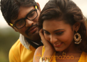 Nee En Uyire Movie Stills   photo 14