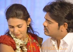 Nee En Uyire Movie Stills   photo 28