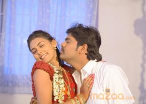 Nee En Uyire Movie Stills   photo 37