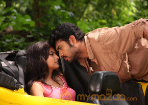Netru Indru Hot Movie Stills photo 33