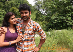Netru Indru Hot Movie Stills photo 7