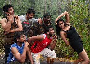 Netru Indru Hot Movie Stills photo 10