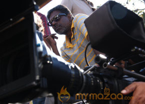 Netru Indru Hot Movie Stills photo 29