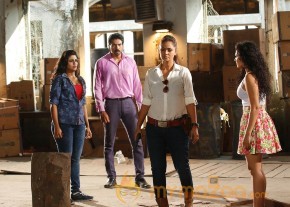 Nikeesha Patel in Karaiyoram Tamil Movie Stills photo 6